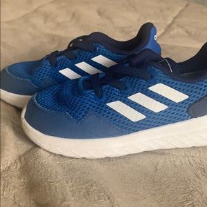 Adidas toddler boy size 7
